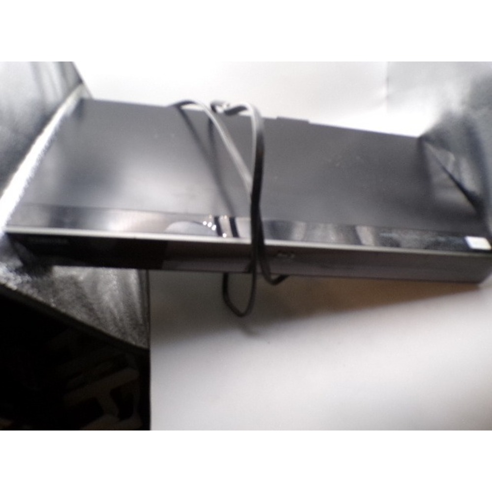 Toshiba‎ BDX2300 Blu-ray Disc Player HDMI DVD AVCHD Dolby TrueHD Powers On